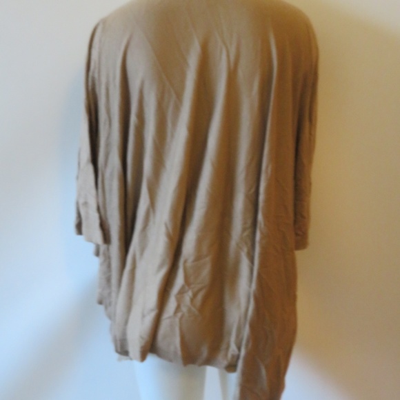 Armand Diradourian Tan V-Neck Sweater - Picture 5 of 8